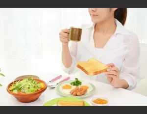 ¿Cuál es la familia léxica de la palabra desayuno?