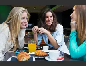 ¿Cuál es la familia léxica de la palabra desayuno?