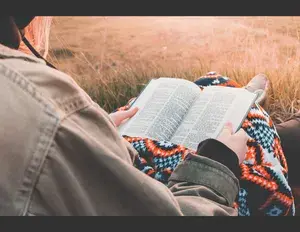 ¿Cómo se escribe escuchaste o escuchastes?