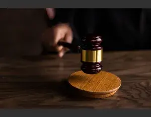 ¿Cuál es la familia léxica de la palabra justicia?