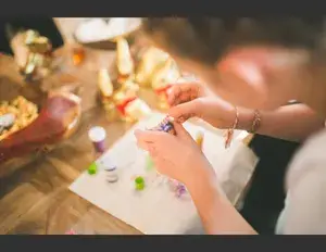 ¿Cuál es la familia léxica de la palabra mano?